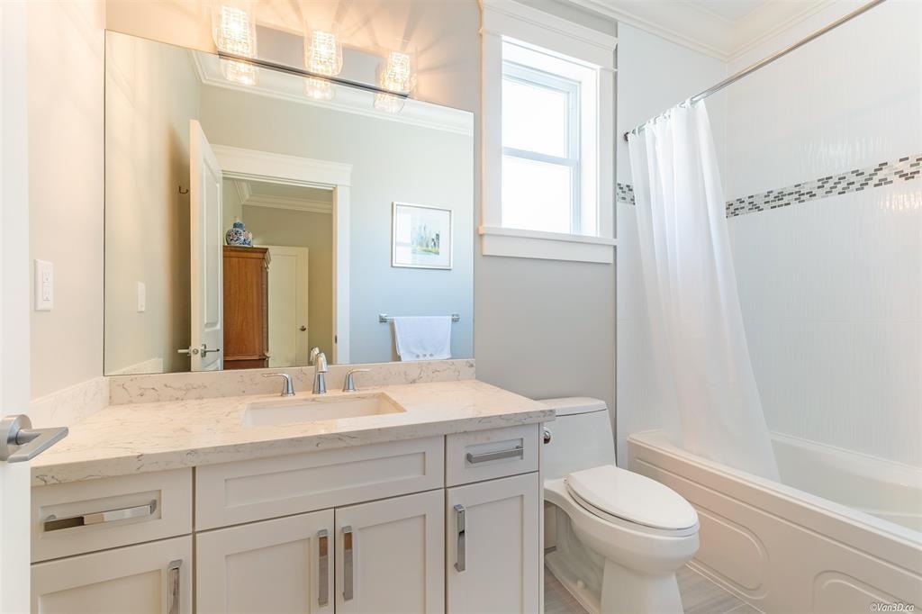 Photo 33 of 13632 Blackburn Avenue, White Rock BC