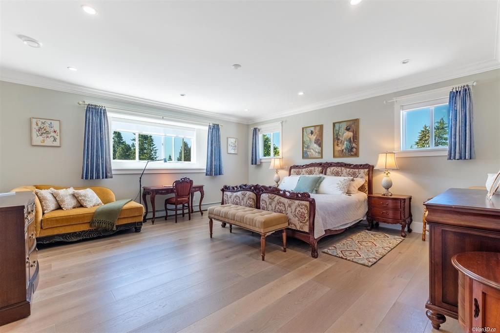 Photo 17 of 13632 Blackburn Avenue, White Rock BC