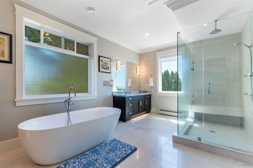 Photo 20 of 13632 Blackburn Avenue, White Rock BC