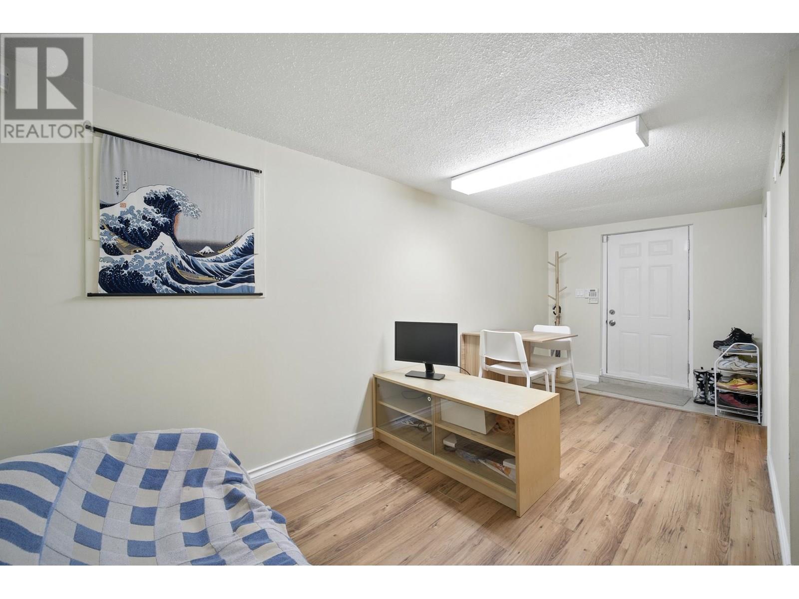 Photo 24 of 966 E 64th Avenue, Vancouver BC