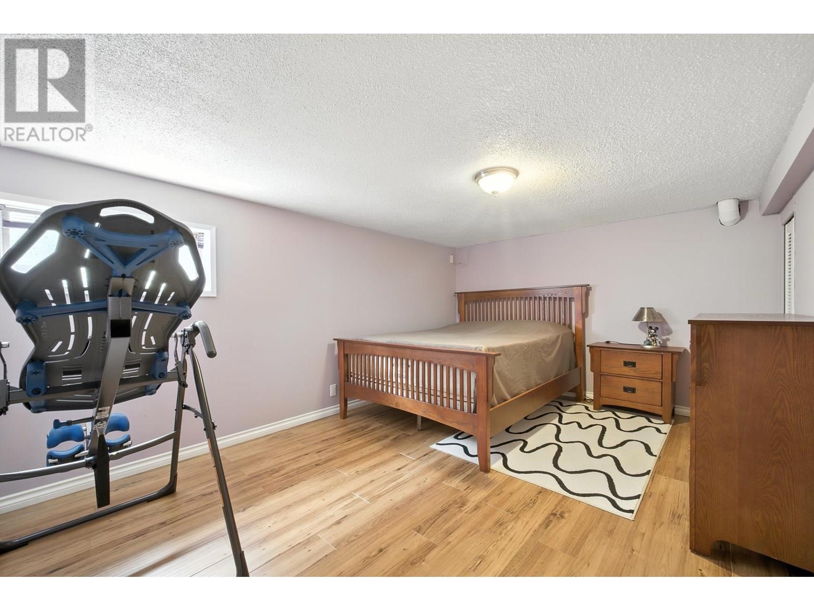 Photo 28 of 966 E 64th Avenue, Vancouver BC