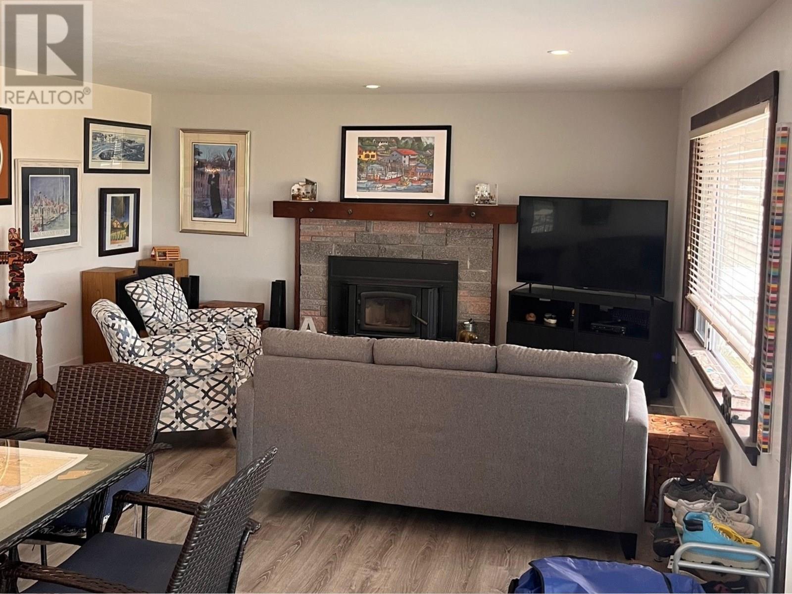 4808 SUNSHINE COAST HIGHWAY, Sechelt