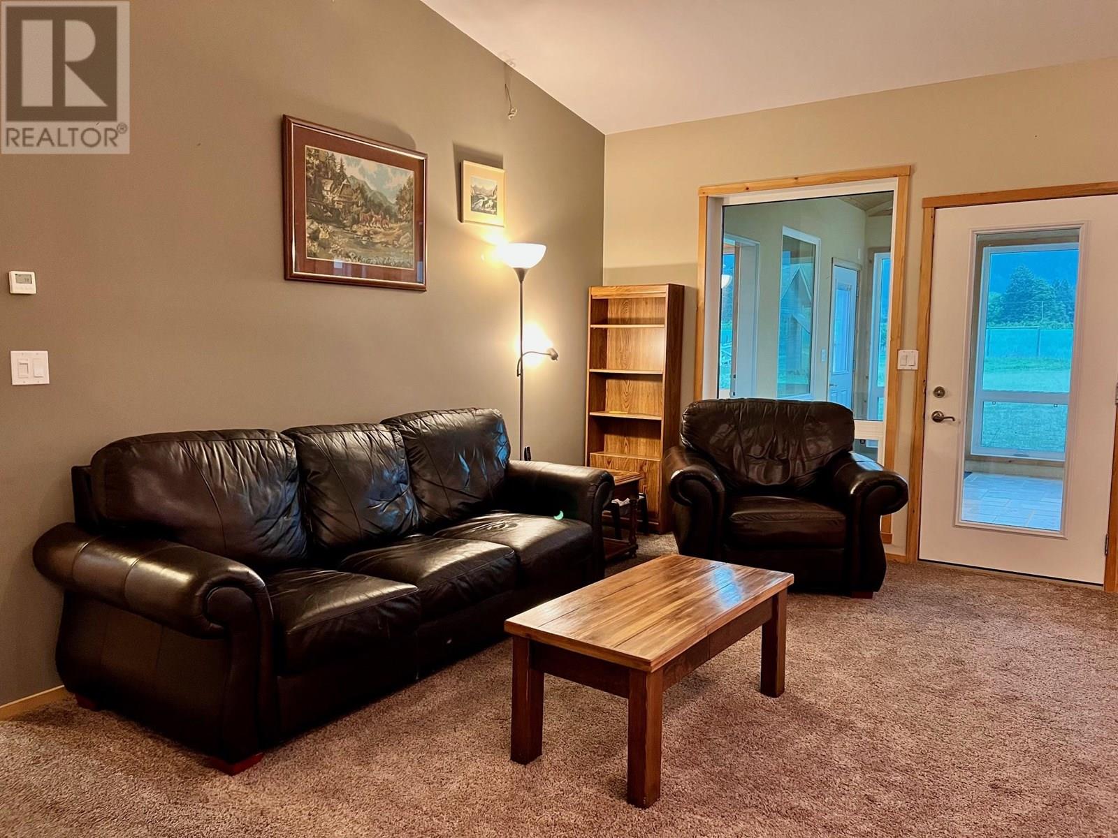 Photo 19 of 802 25th Avenue S, Creston BC