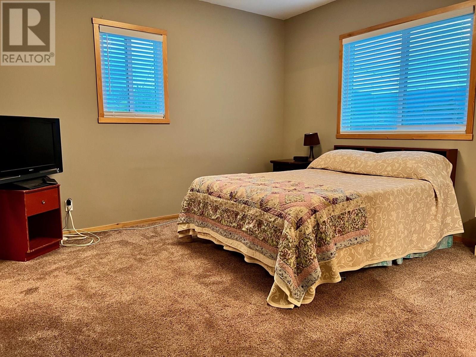 Photo 32 of 802 25th Avenue S, Creston BC