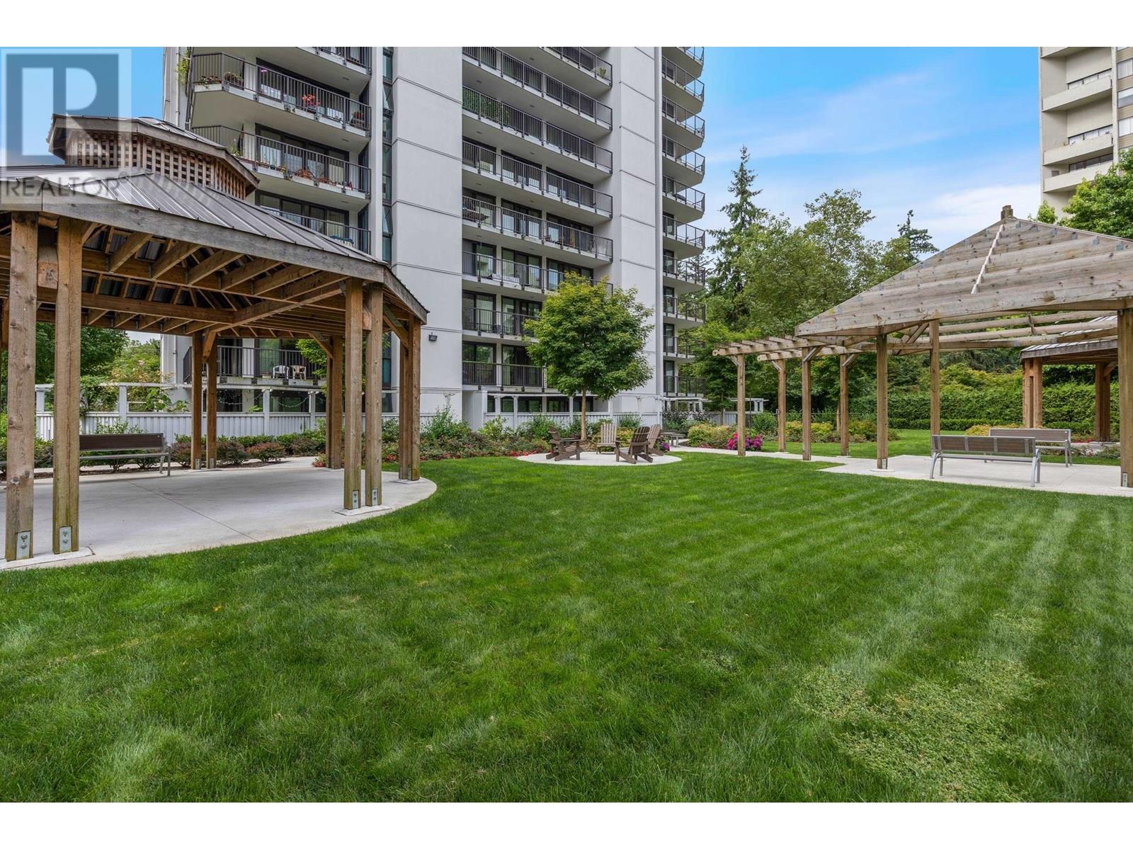 Photo 16 of 406 4165 Maywood Street, Burnaby BC