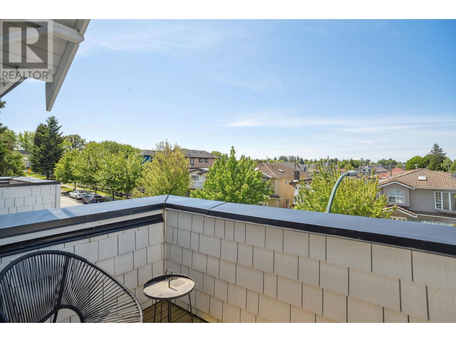 Photo 8 of 5018 Nanaimo Street, Vancouver BC