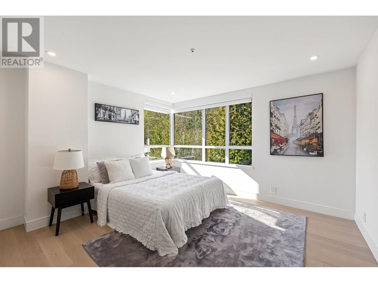 701 3105 DEER RIDGE DRIVE, West Vancouver