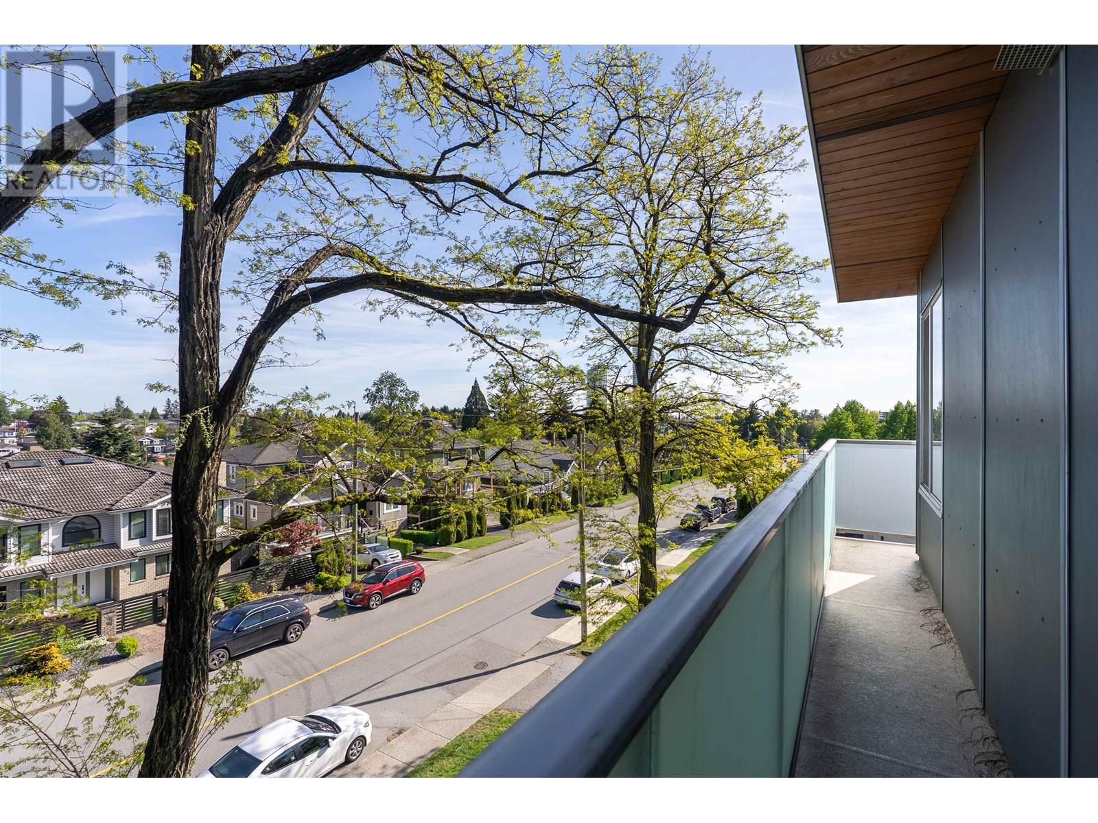 Photo 25 of 302 7377 14th Avenue, Burnaby BC