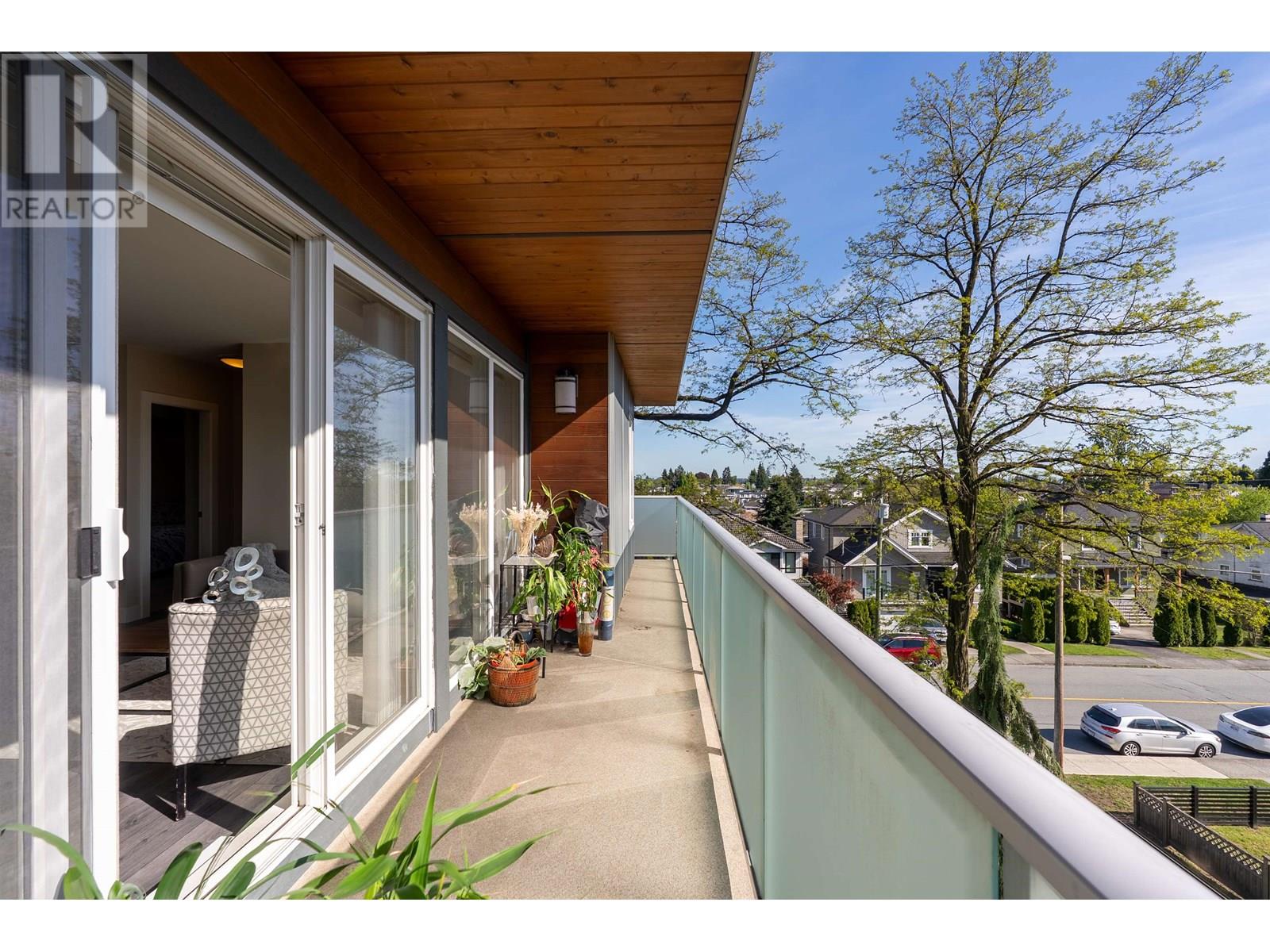 Photo 26 of 302 7377 14th Avenue, Burnaby BC