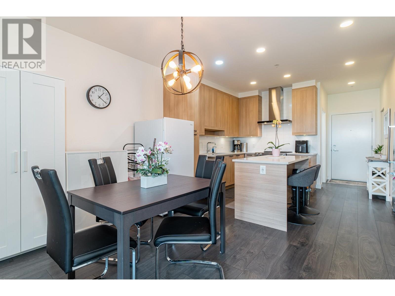 Photo 15 of 405 7169 14th Avenue, Burnaby BC