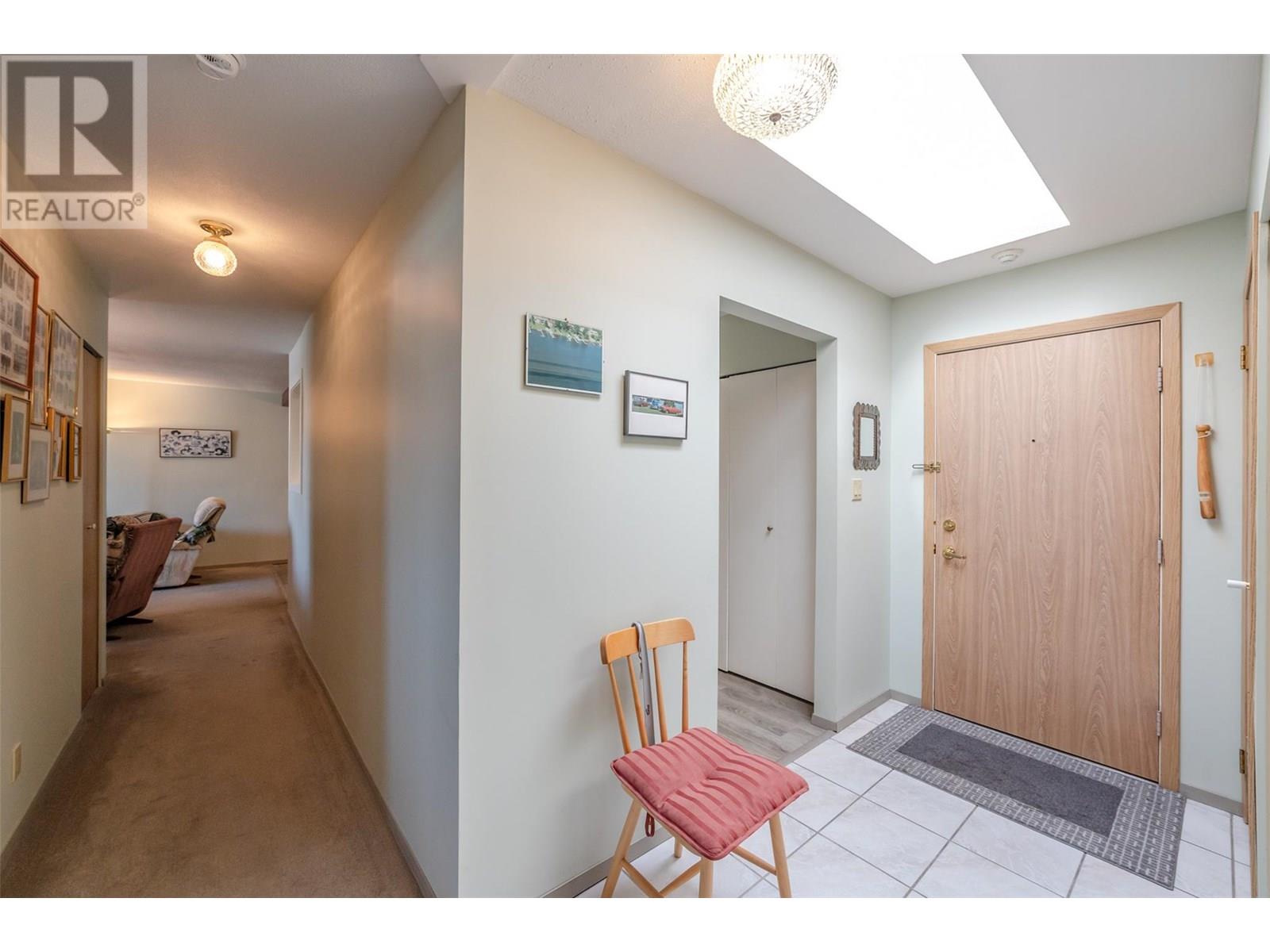 406 195 Warren Avenue West, Penticton
