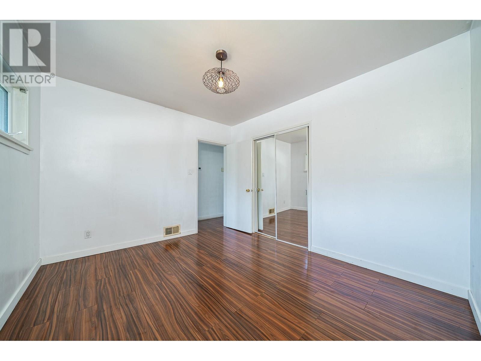 Photo 20 of 432 W 25th Street, North Vancouver BC