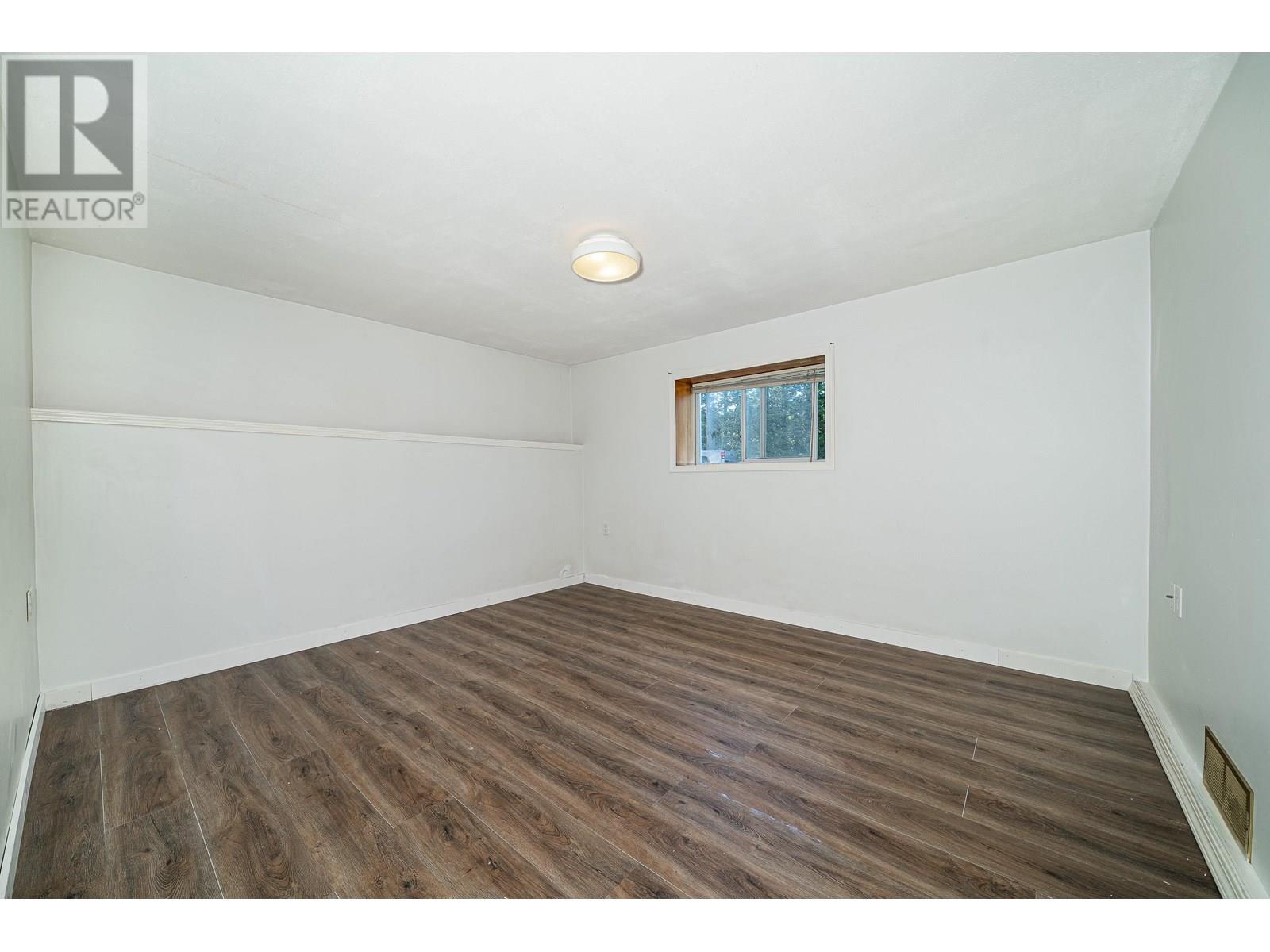 Photo 35 of 432 W 25th Street, North Vancouver BC