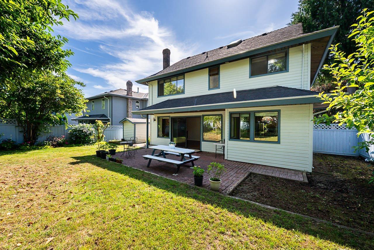 Photo 37 of 10672 Glenwood Drive, Surrey BC