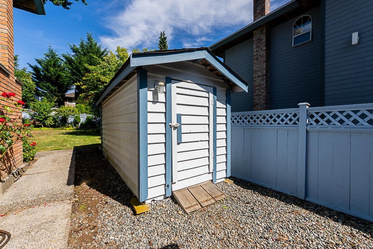 Photo 32 of 10672 Glenwood Drive, Surrey BC