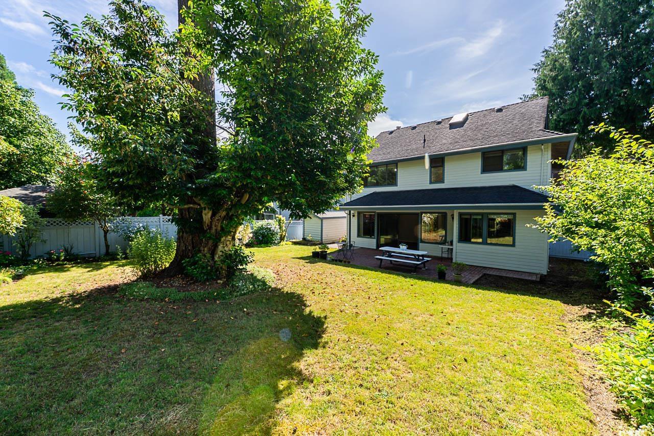 Photo 39 of 10672 Glenwood Drive, Surrey BC