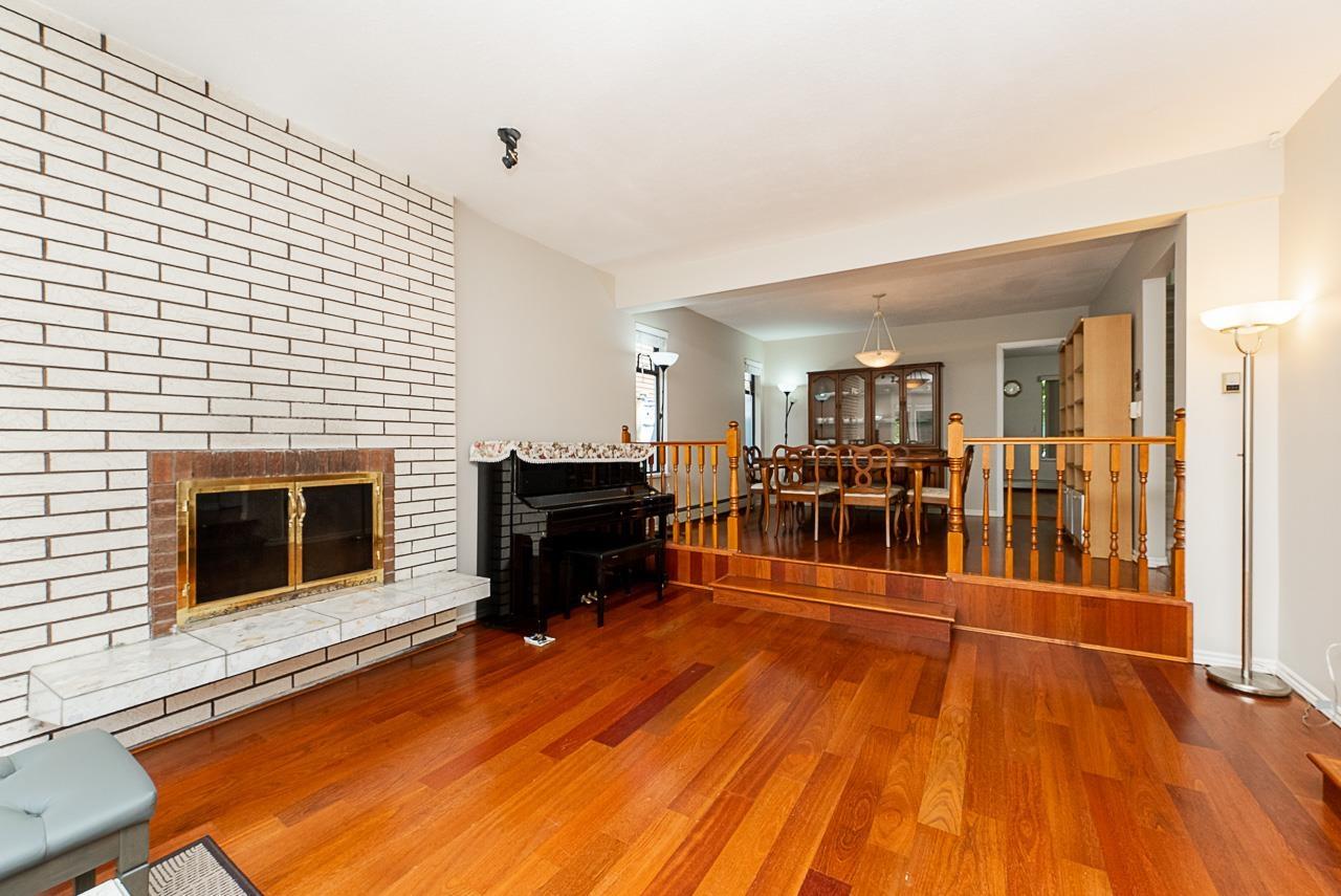 Photo 6 of 10672 Glenwood Drive, Surrey BC