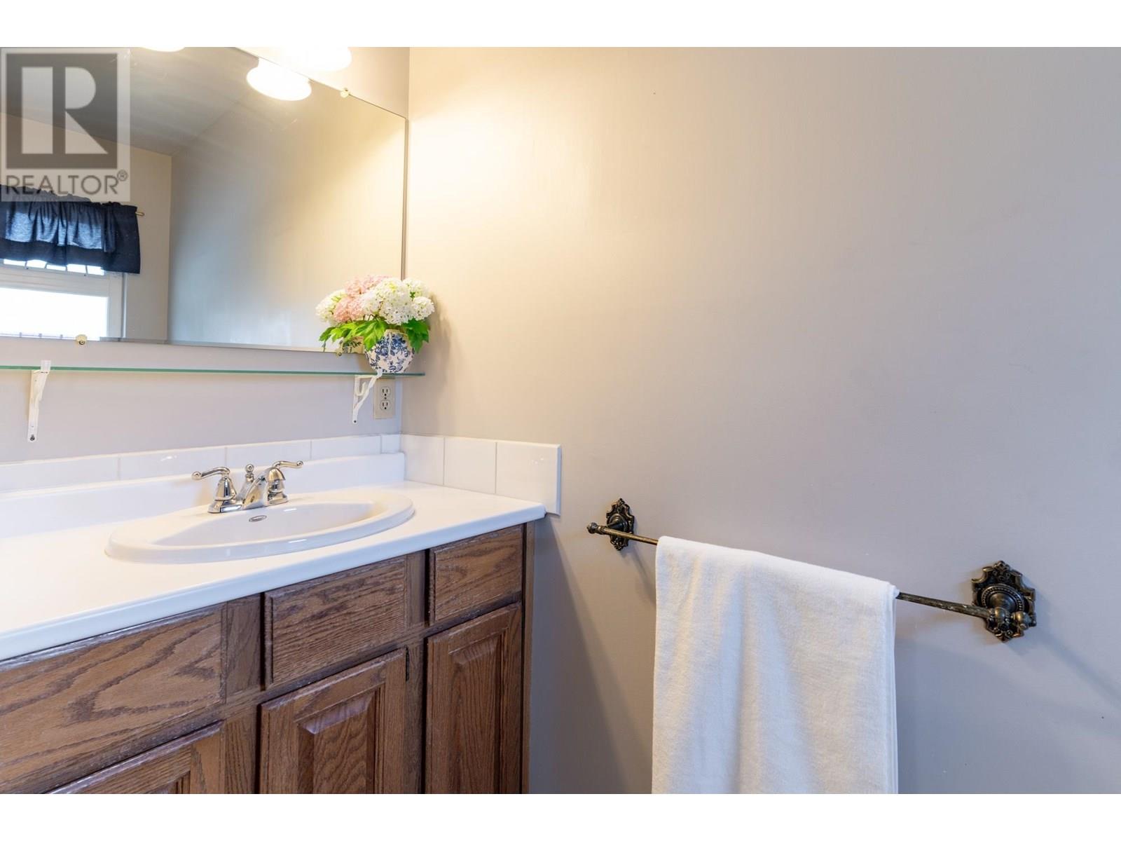 Photo 14 of 5451 7 B Avenue, Delta BC