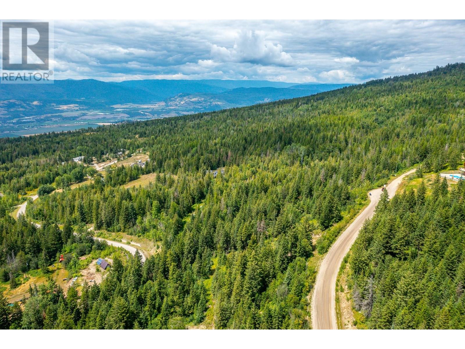 Photo 8 of 7928 Aspen Road, Vernon BC
