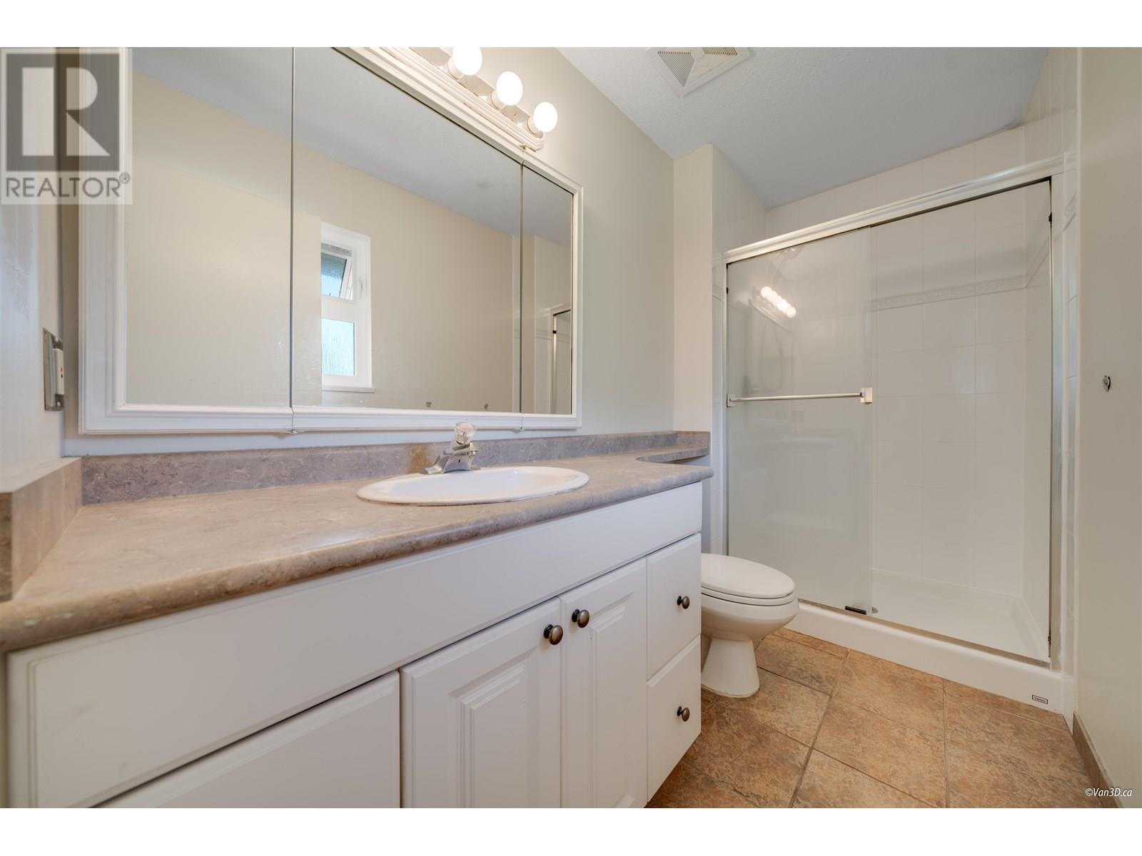 Photo 26 of 7720 Waterton Drive, Richmond BC