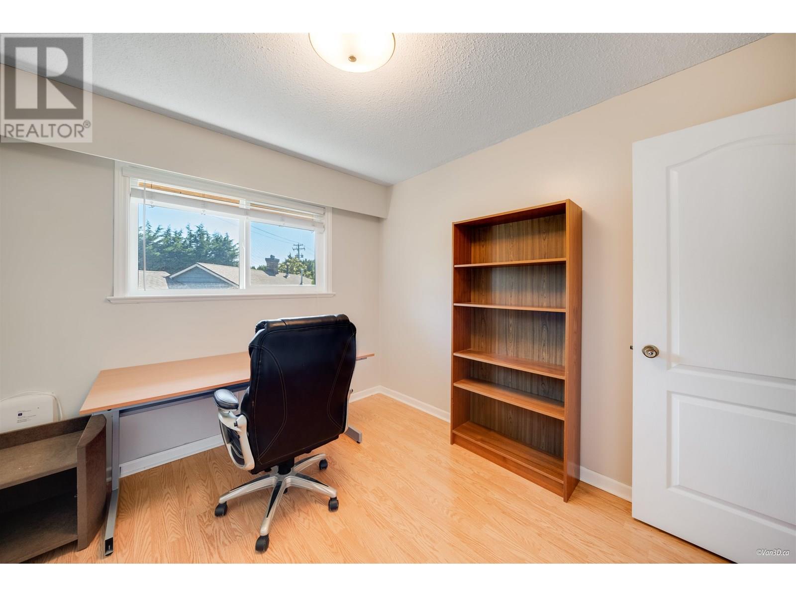 Photo 21 of 7720 Waterton Drive, Richmond BC