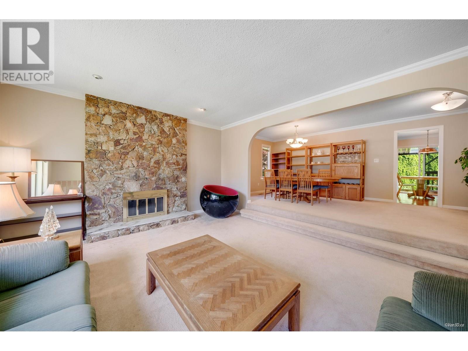Photo 3 of 7720 Waterton Drive, Richmond BC