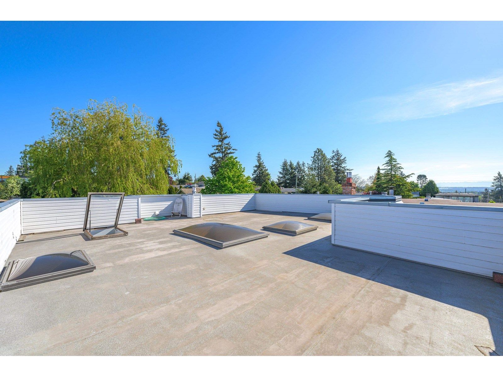 Photo 8 of 15627 Buena Vista Avenue, White Rock BC