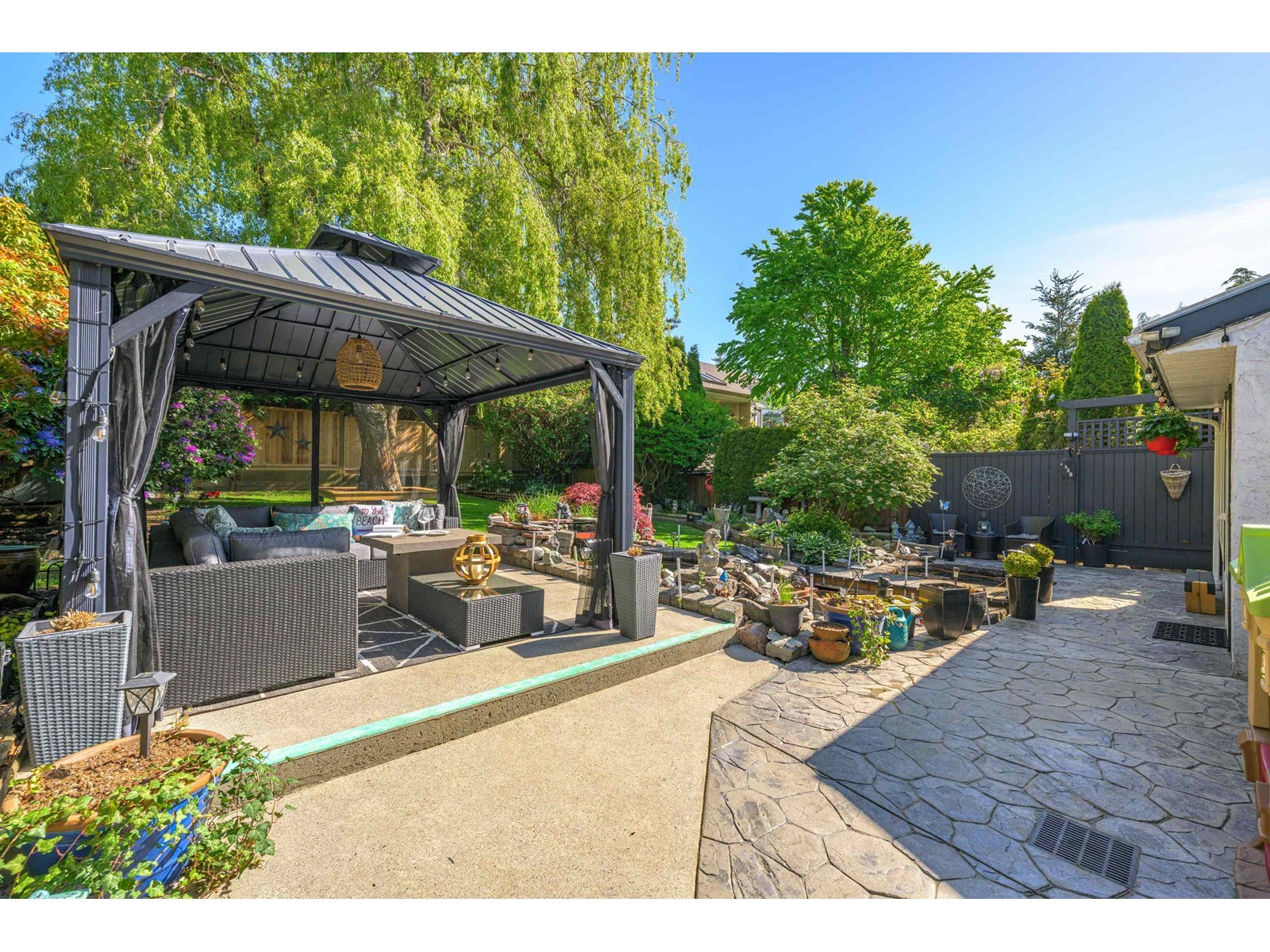 Photo 32 of 15627 Buena Vista Avenue, White Rock BC