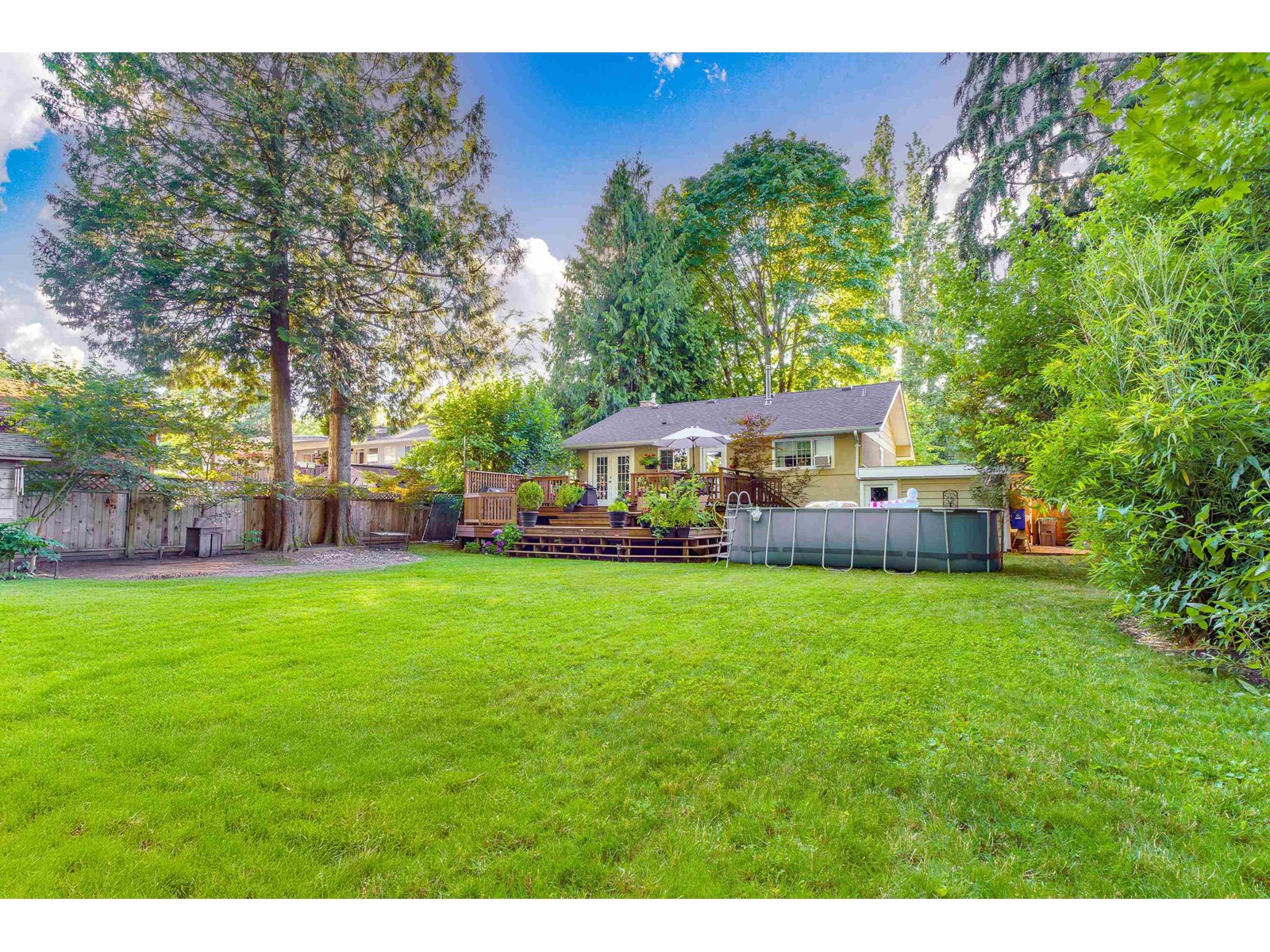 Photo 8 of 8962 Glover Road, Langley BC