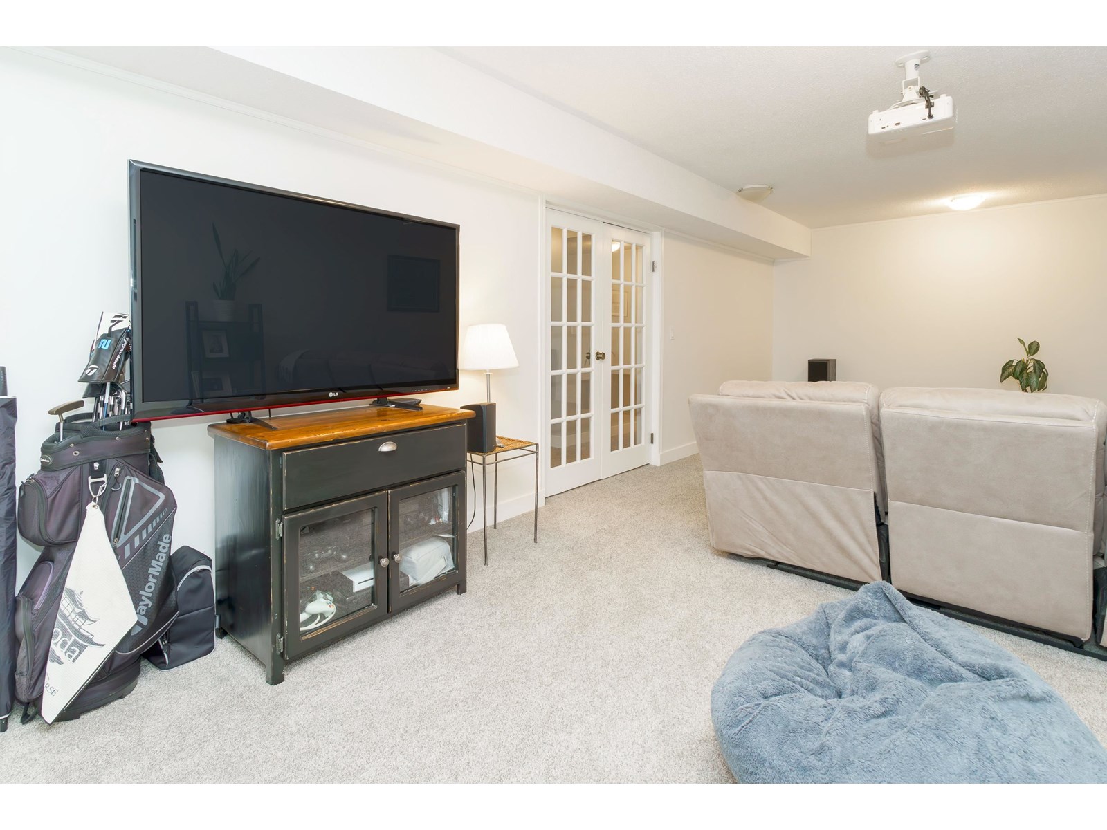 Photo 32 of 8962 Glover Road, Langley BC