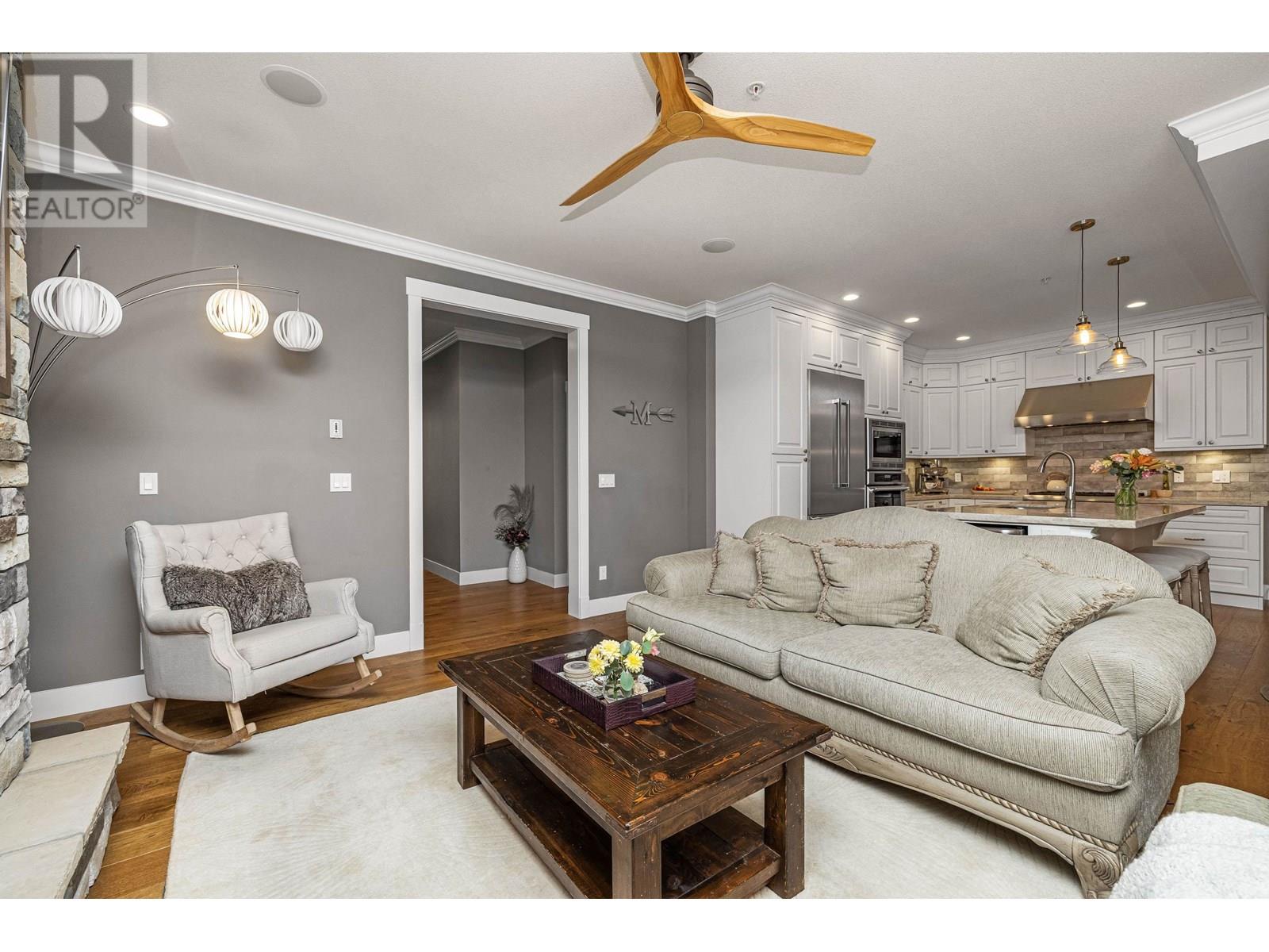 Photo 2 of 13037 237 A Street, Maple Ridge BC