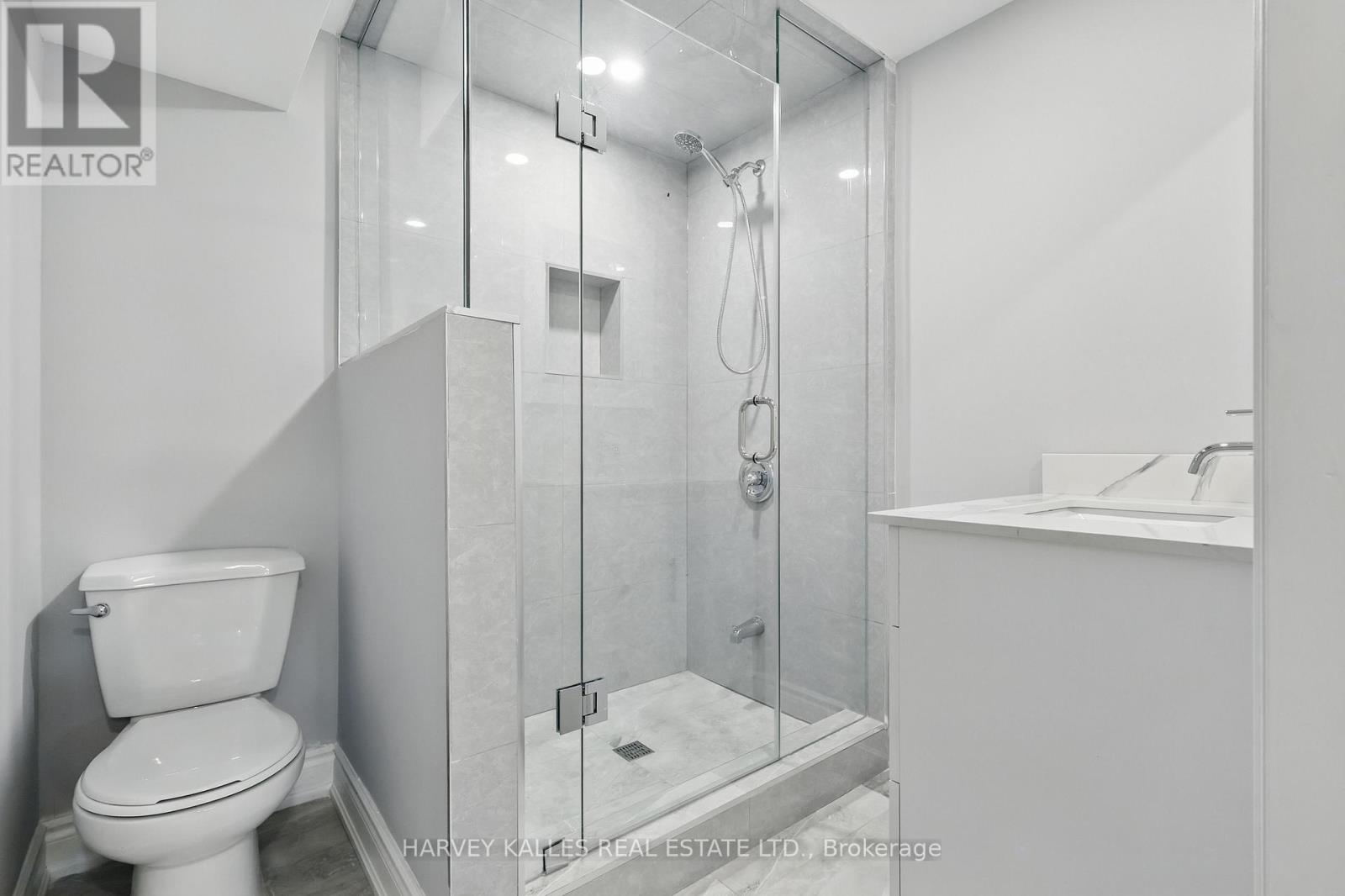 Photo 1 of 1 Vanity Court, Toronto ON