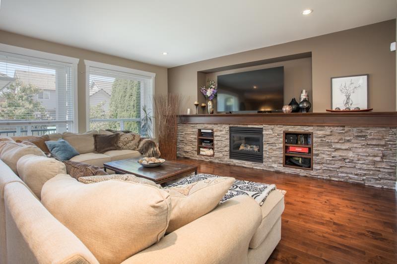 Photo 6 of 7015 195 Street, Surrey BC