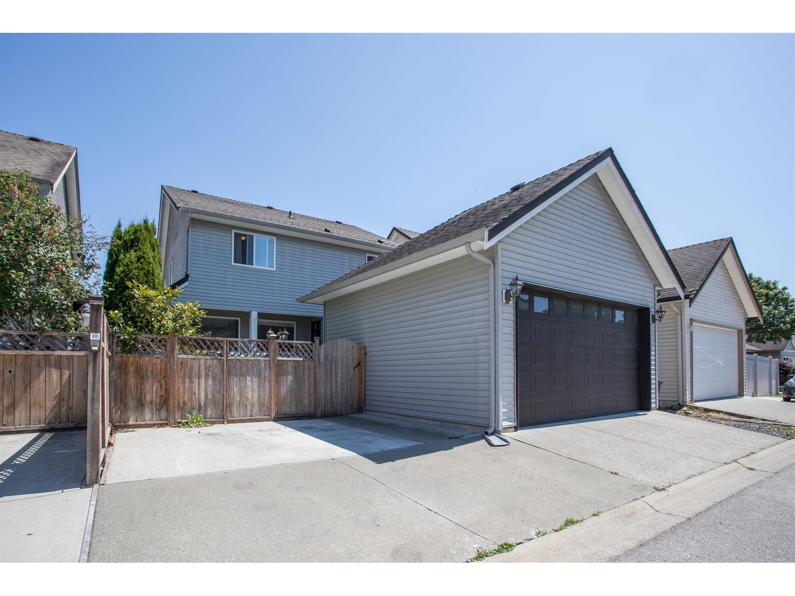 Photo 29 of 7015 195 Street, Surrey BC
