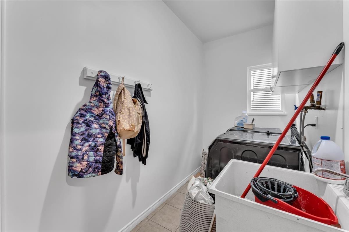 Photo 30 of 16955 84 Avenue, Surrey BC