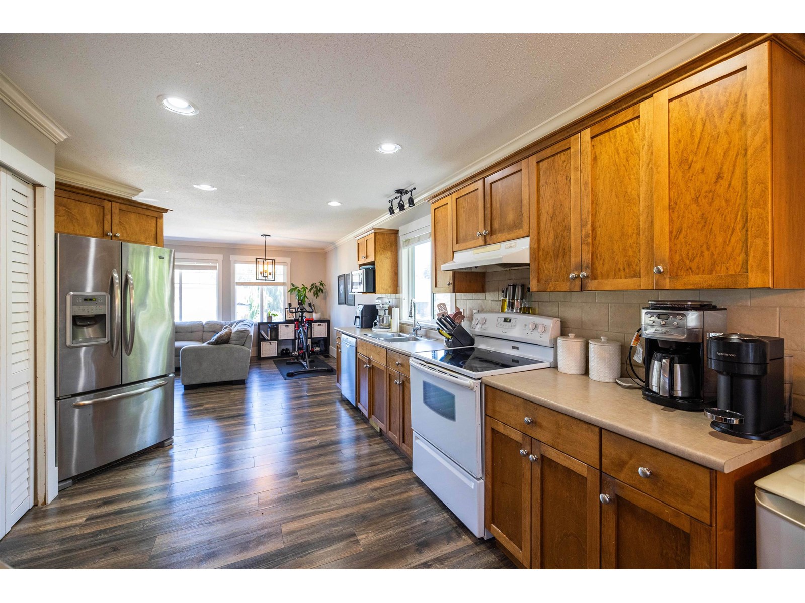 Photo 10 of 32934 Phelps Avenue, Mission BC
