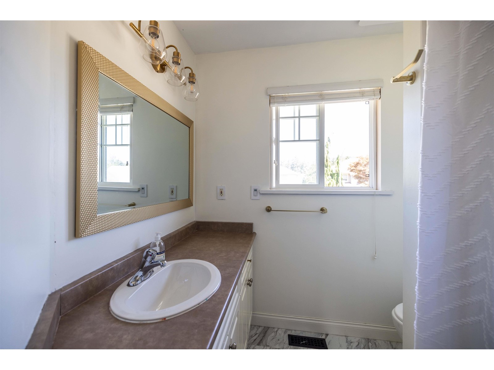 Photo 21 of 32934 Phelps Avenue, Mission BC