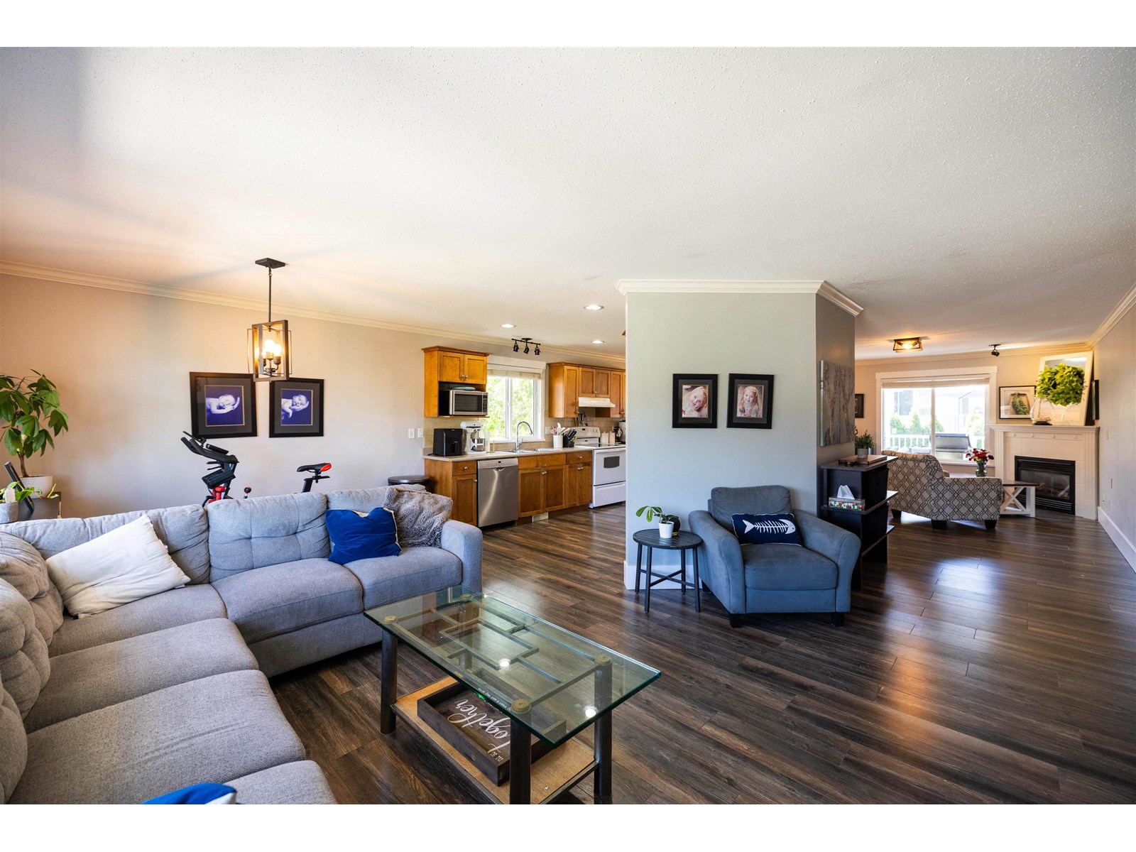 Photo 7 of 32934 Phelps Avenue, Mission BC