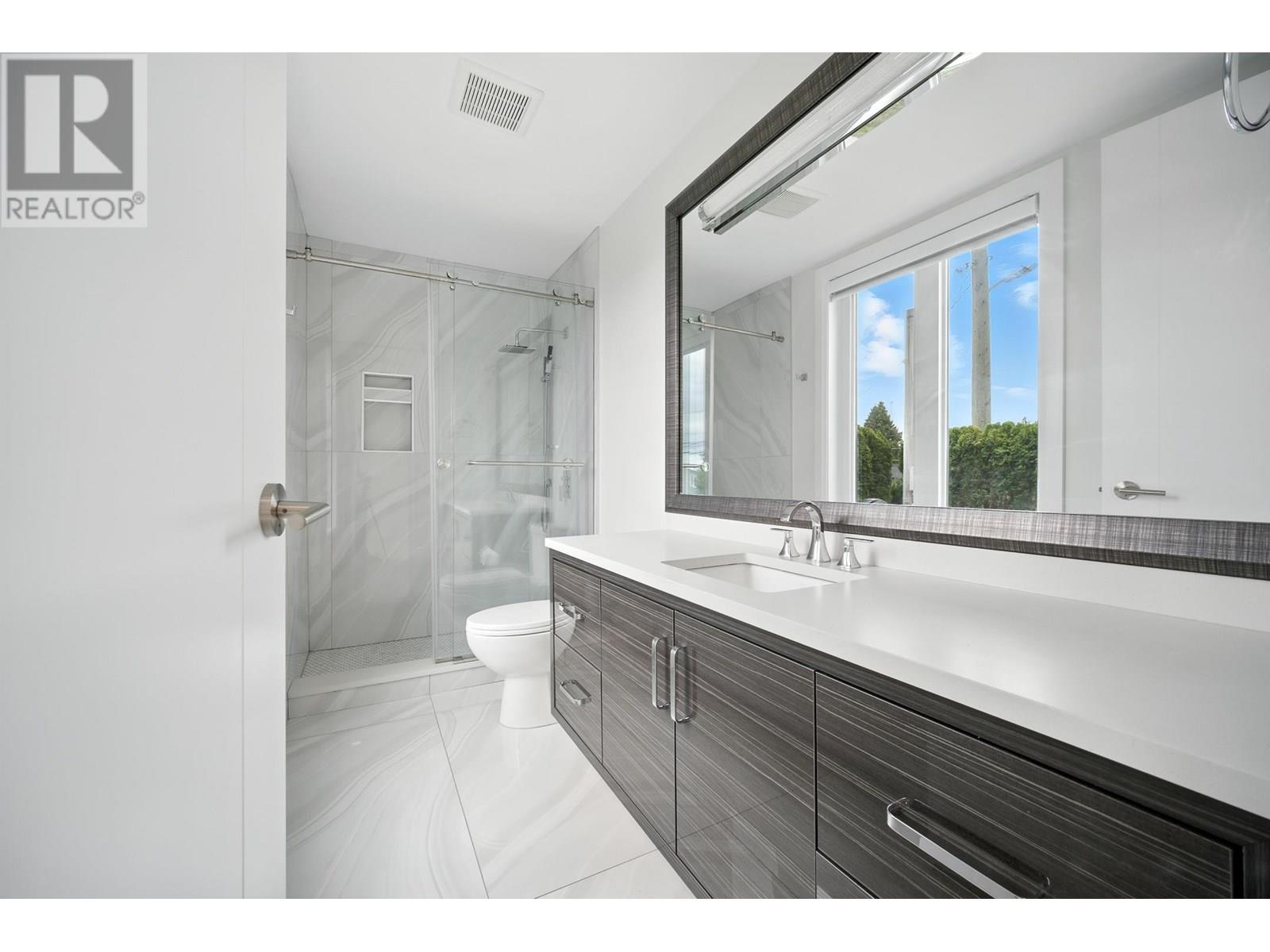 Photo 33 of 2113 Dawes Hill Road, Coquitlam BC