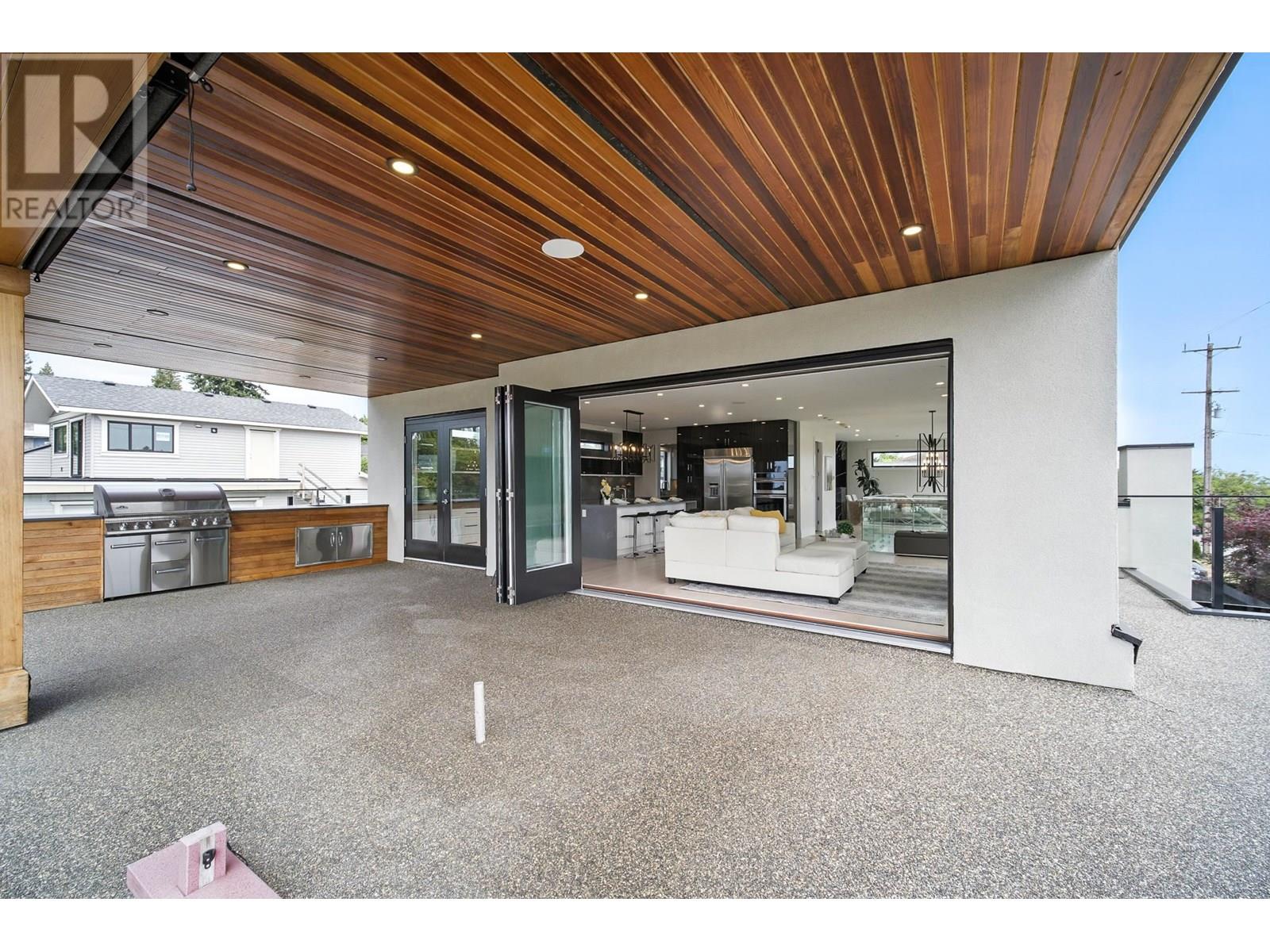 Photo 9 of 2113 Dawes Hill Road, Coquitlam BC