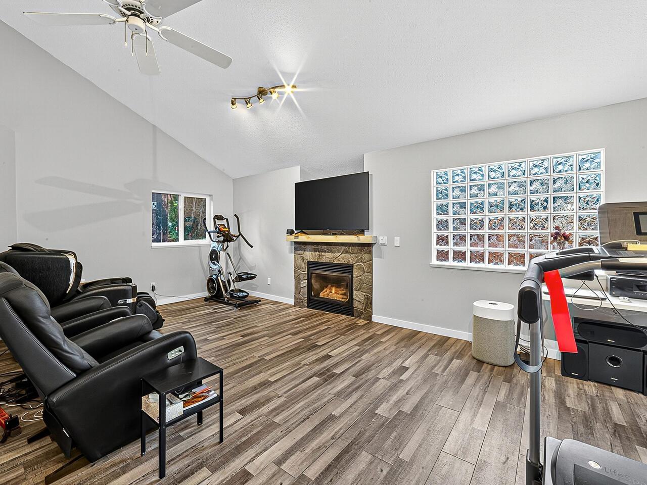 Photo 6 of 6941 Westview Drive, Delta BC