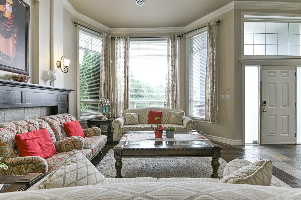 Photo 5 of 14835 74 Avenue, Surrey BC