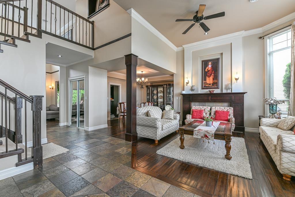 Photo 3 of 14835 74 Avenue, Surrey BC