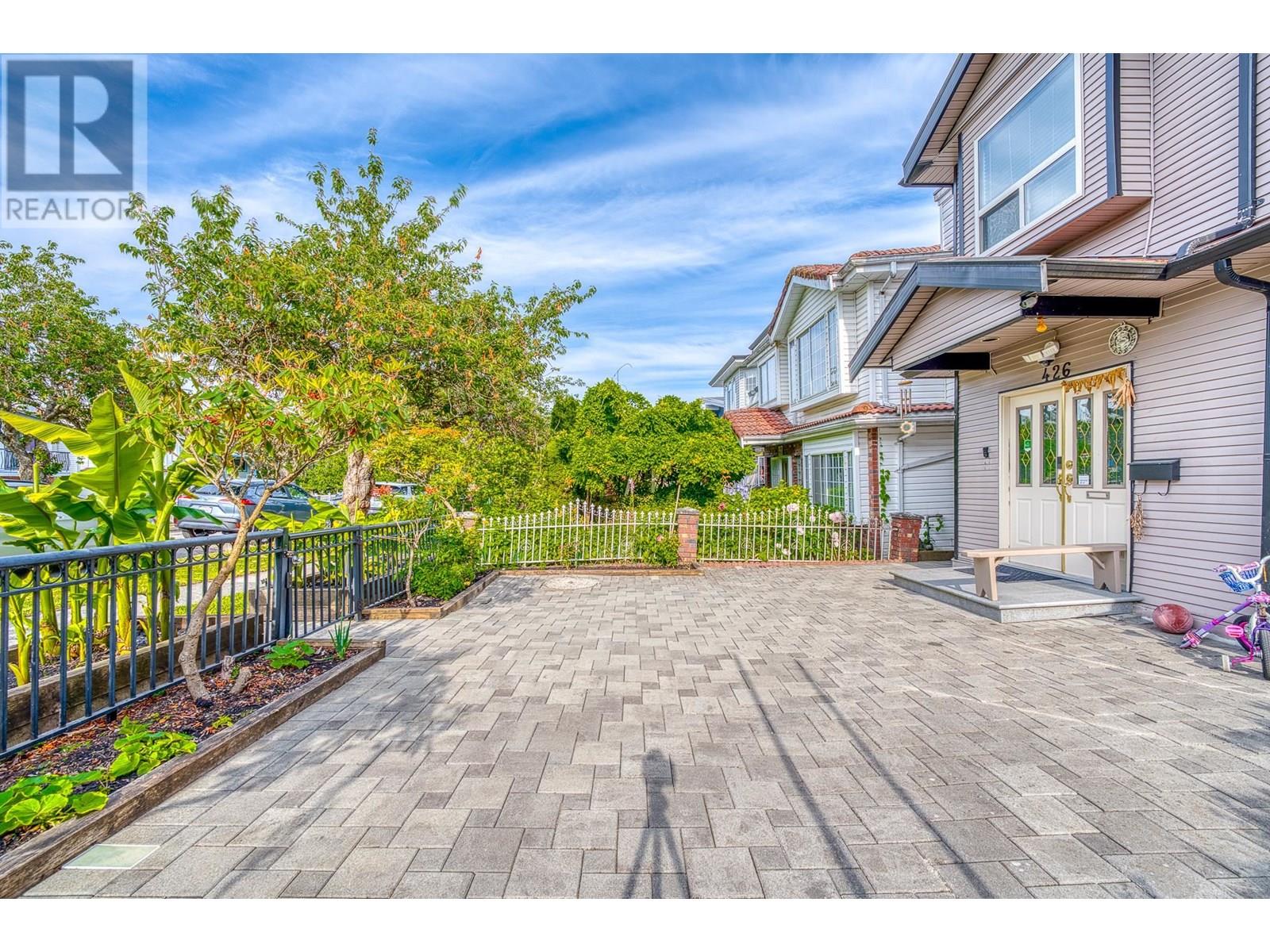 Photo 26 of 426 E 18th Avenue, Vancouver BC