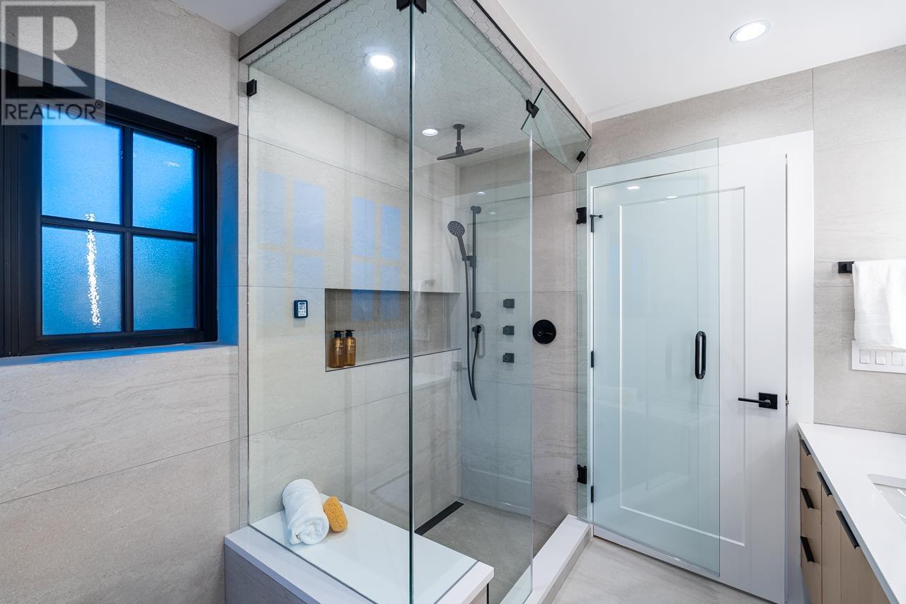 Photo 21 of 5080 Prince Edward Street, Vancouver BC