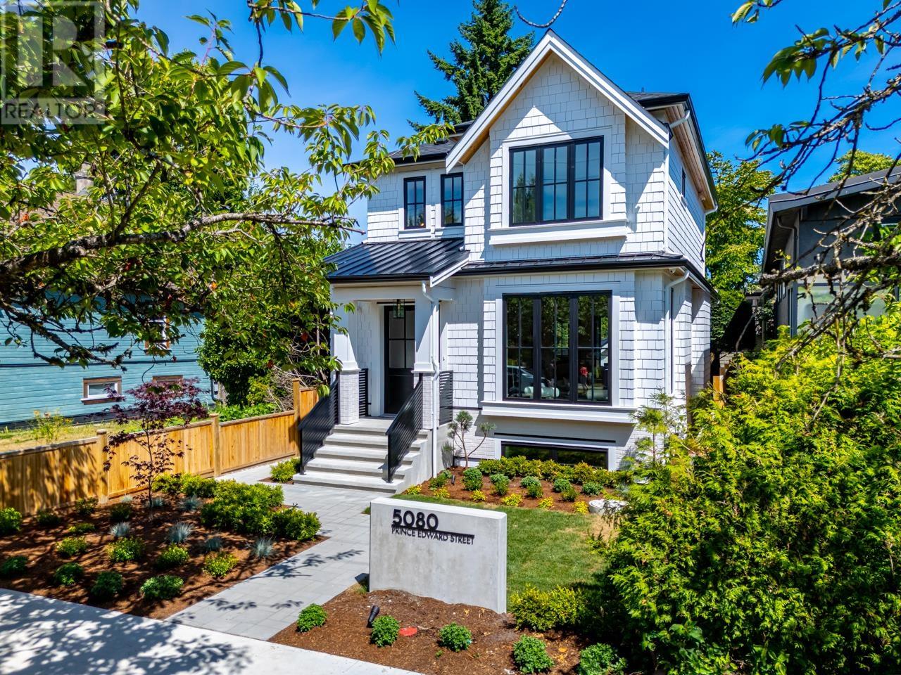 Photo 33 of 5080 Prince Edward Street, Vancouver BC