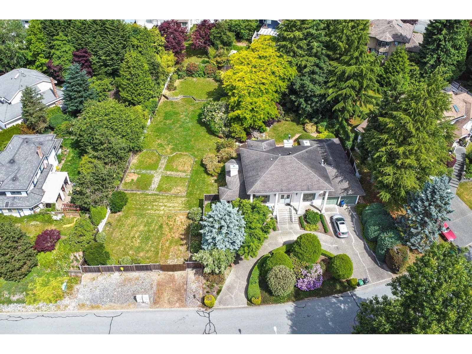 Photo 35 of 15045 80 B Avenue, Surrey BC