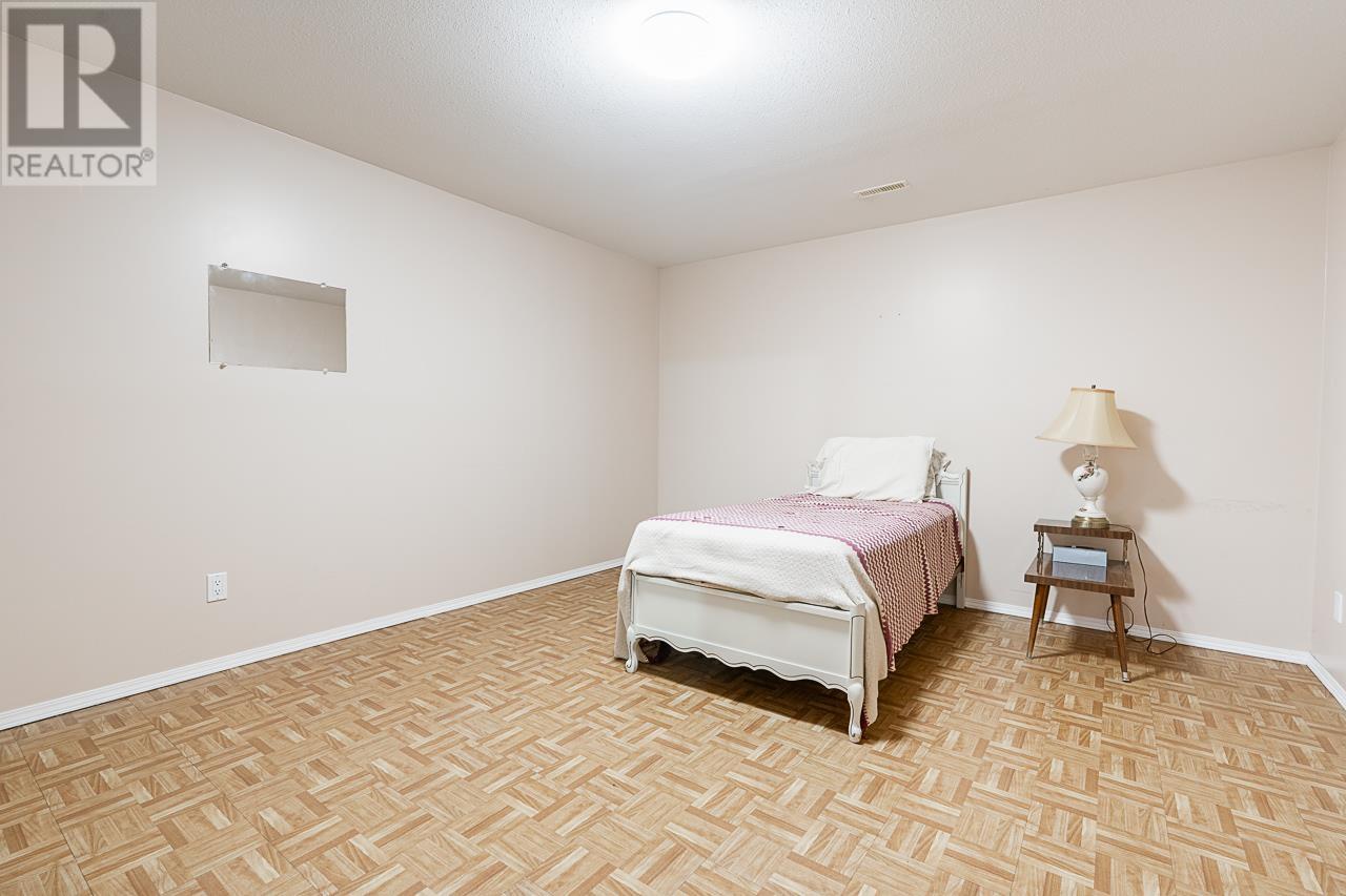 Photo 30 of 22081 124 Avenue, Maple Ridge BC