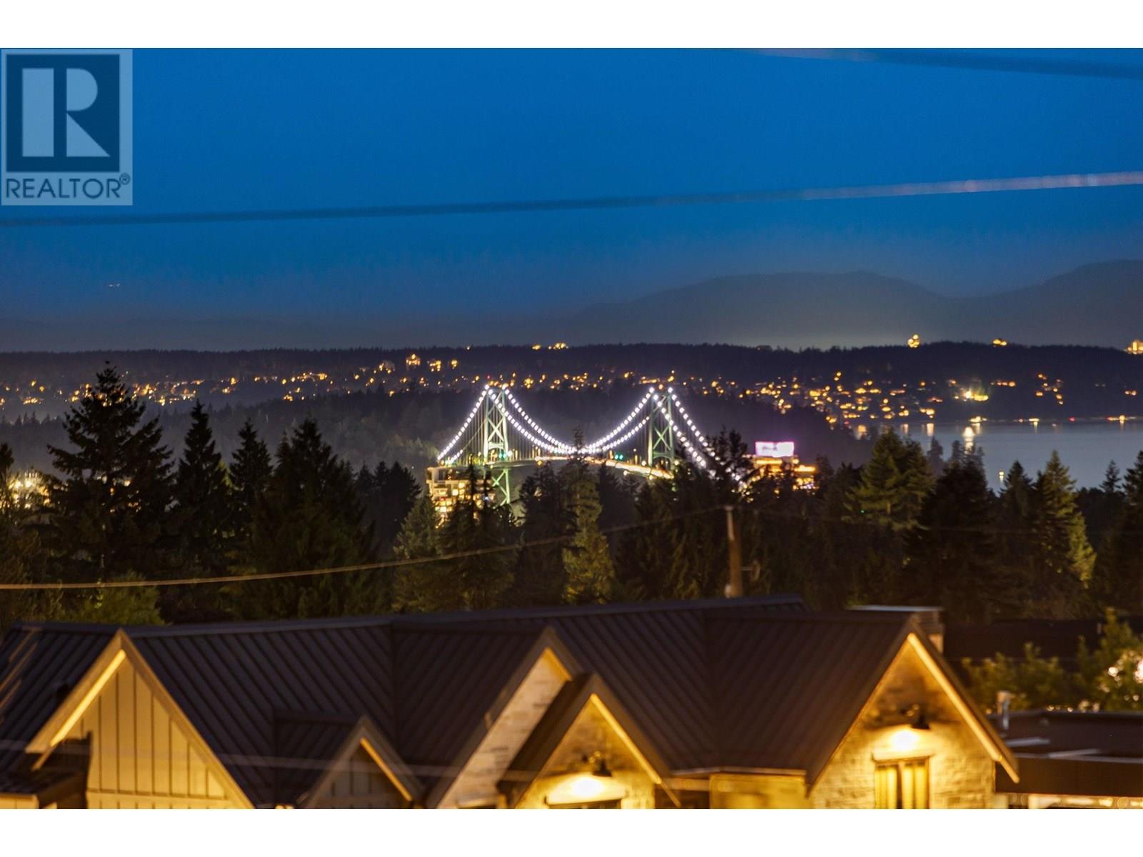 883 WAVERTREE ROAD, North Vancouver