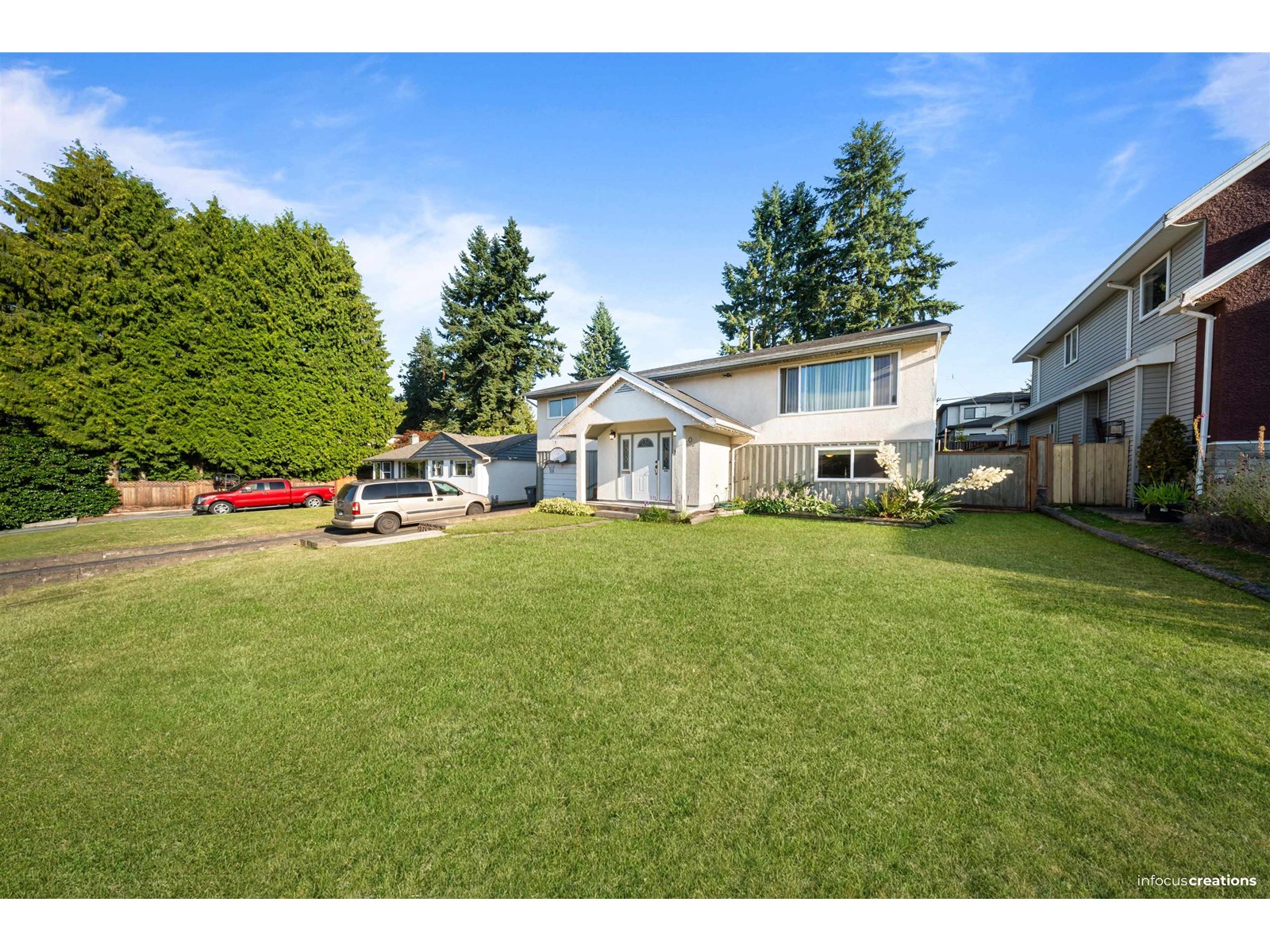 Photo 2 of 13850 78 A Avenue, Surrey BC